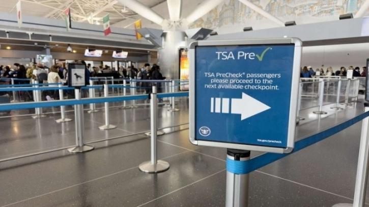 বিমানবন্দর কর্মকর্তাদের  তথ্যে গ্রেফতার ৮০০