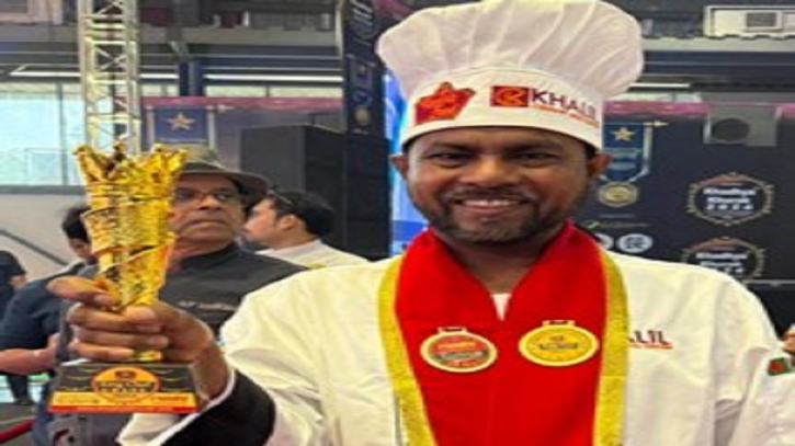 ভারতের ‘কিং শেফ’ এ্যাওয়ার্ড পেলেন খলিলুর রহমান ভারতের ‘কিং শেফ’ এ্যাওয়ার্ড পেলেন খলিলুর রহমান