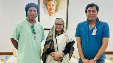 প্রধানমন্ত্রীর সঙ্গে রোনালদিনহোর সাক্ষাৎ