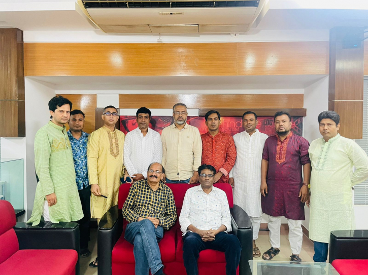 সভাপতি সালেহ আকন সম্পাদক মানিক লাল, কার্যনির্বাহী সদস্য আসাদ আল মাহমুদ সভাপতি সালেহ আকন সম্পাদক মানিক লাল, কার্যনির্বাহী সদস্য আসাদ আল মাহমুদ