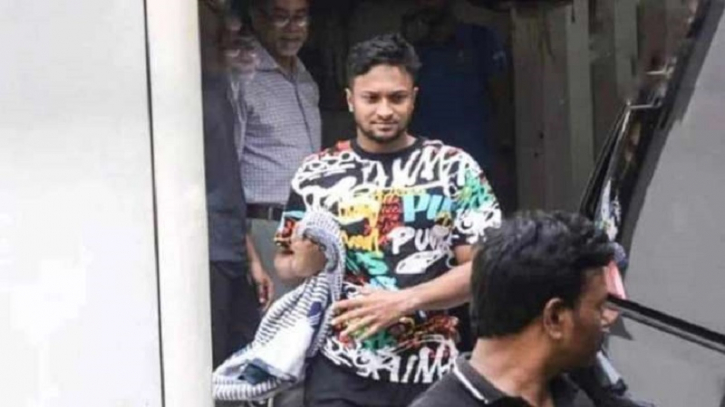 ভক্তদের রোষানলে সাকিব, শুনলেন দুয়োধ্বনি ভক্তদের রোষানলে সাকিব, শুনলেন দুয়োধ্বনি