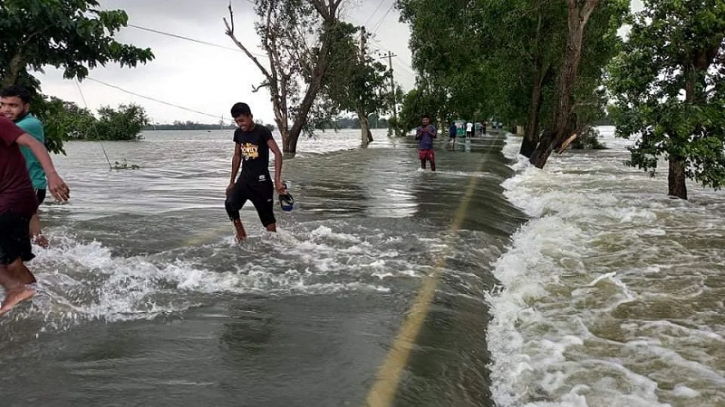 বাংলাদেশ ভাসে ভারত উল্লাসে 